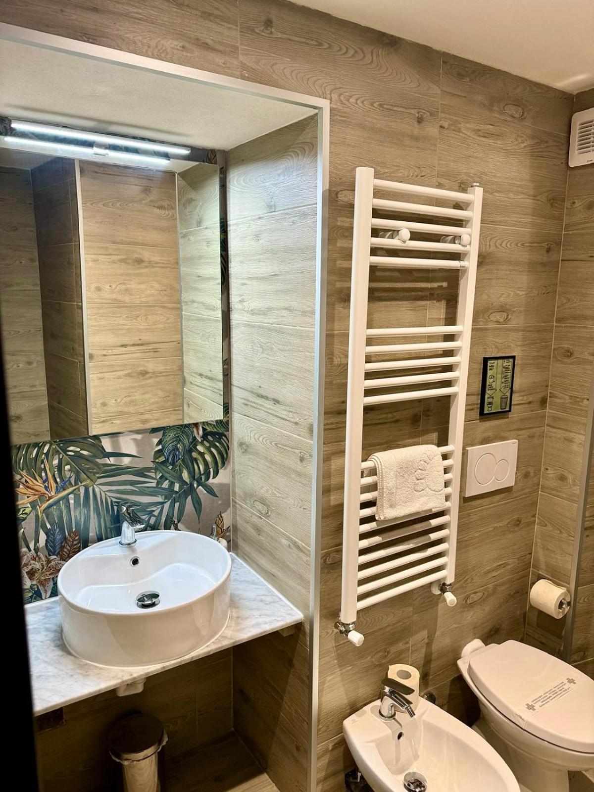 Hotel Mini